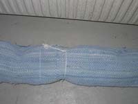 gammal ljusbl&aring; matta